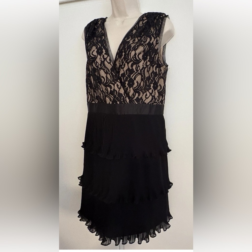 Max & Cleo by BCBG Size 10 Black & Beige Pleated Chiffon Tiered Cocktail Dress
